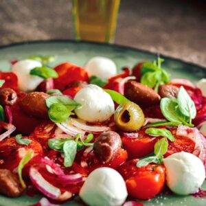 tomato salad, onions, mozarella-7360781.jpg